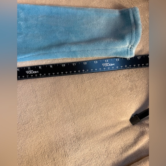 Disney 100 Women’s Stitch Soft Fleece Long Sleeve Pullover Top Pajama Size Large - Picture 8 of 9